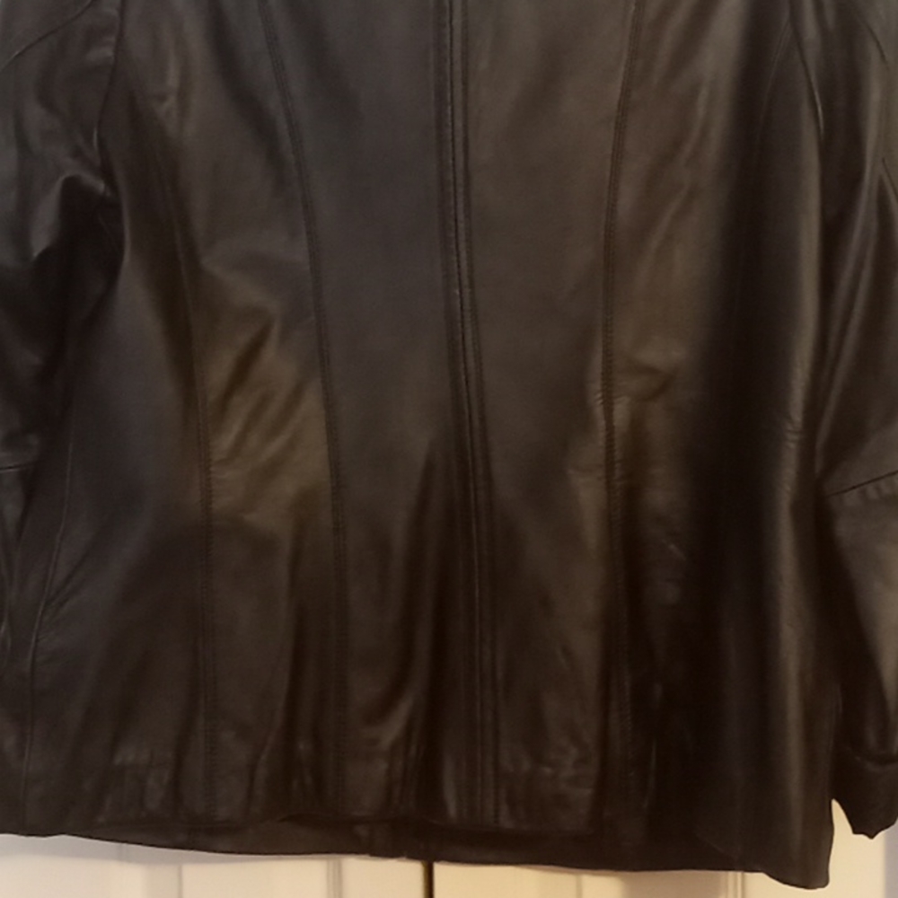 Leather jacket - Picture 4 of 4